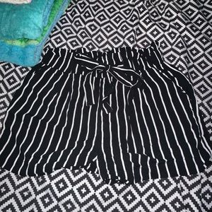 Black & white striped short shorts